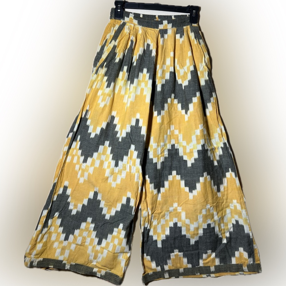 Wide Leg Pants in Yellow and Gray